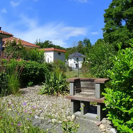 Ferienhaus Staphel 33a *